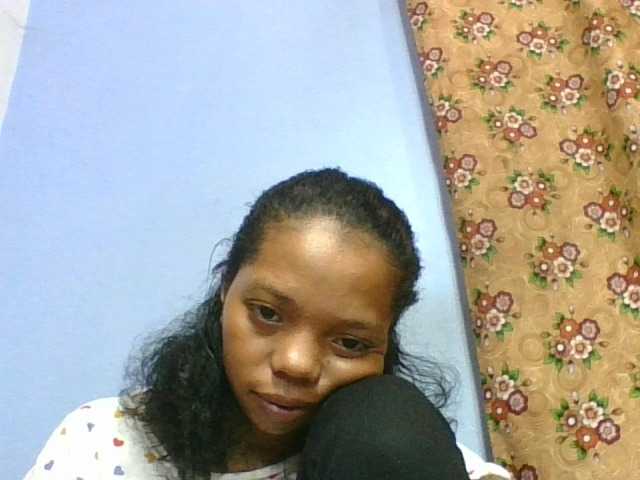 rosah1a live cam on BongaCams