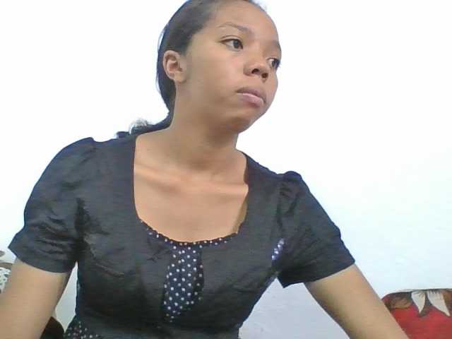 rosah1a live cam on BongaCams