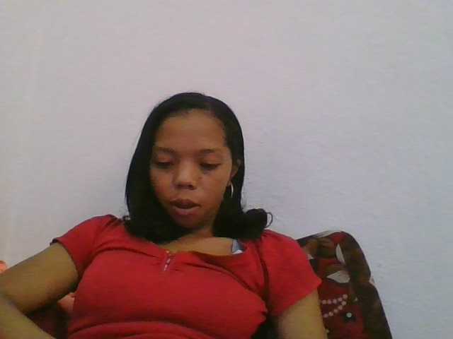 rosah1a live cam on BongaCams