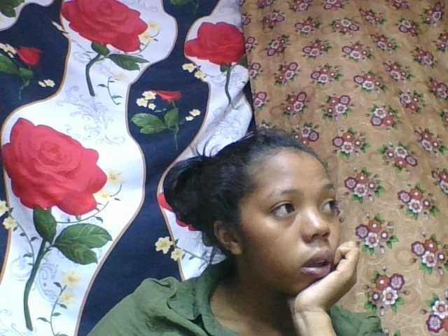 rosah1a live cam on BongaCams