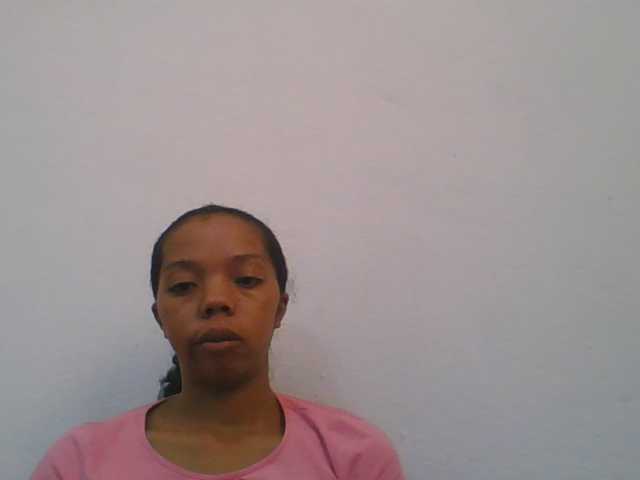 rosah1a live cam on BongaCams