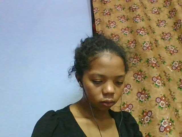 rosah1a live cam on BongaCams