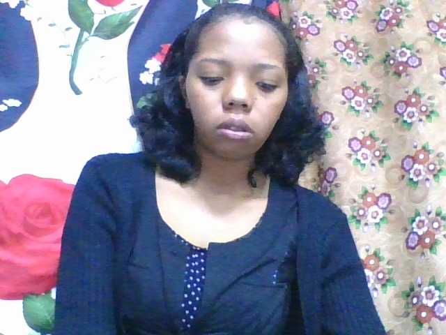 rosah1a live cam on BongaCams