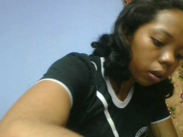 rosah1a live cam on BongaCams