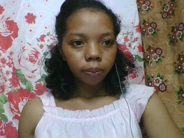 rosah1a live cam on BongaCams