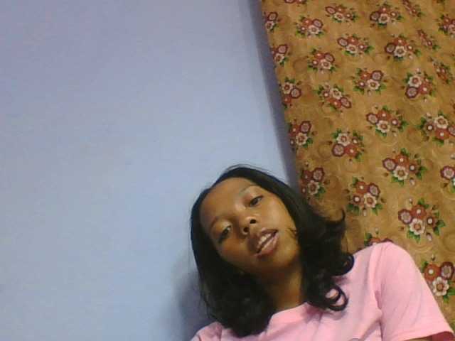 rosah1a live cam on BongaCams