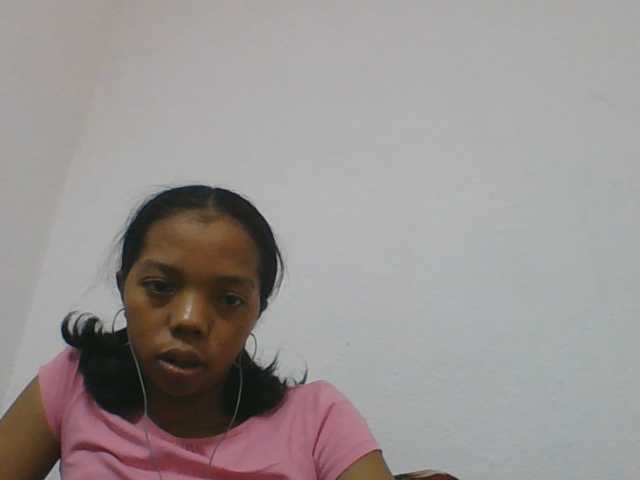 rosah1a live cam on BongaCams