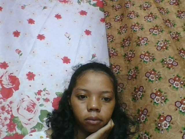 rosah1a live cam on BongaCams