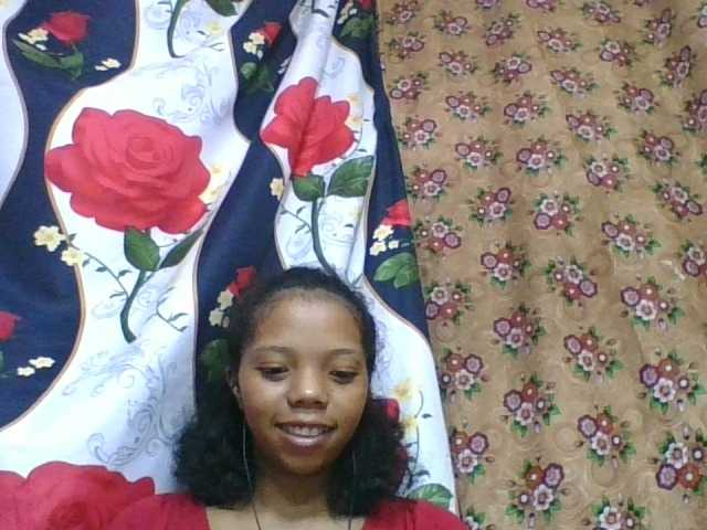 rosah1a live cam on BongaCams
