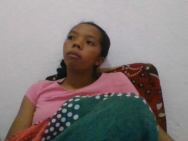 rosah1a live cam on BongaCams