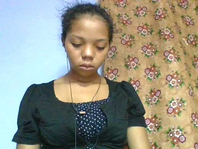 rosah1a live cam on BongaCams