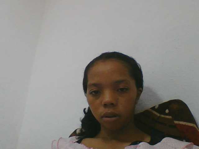 rosah1a live cam on BongaCams