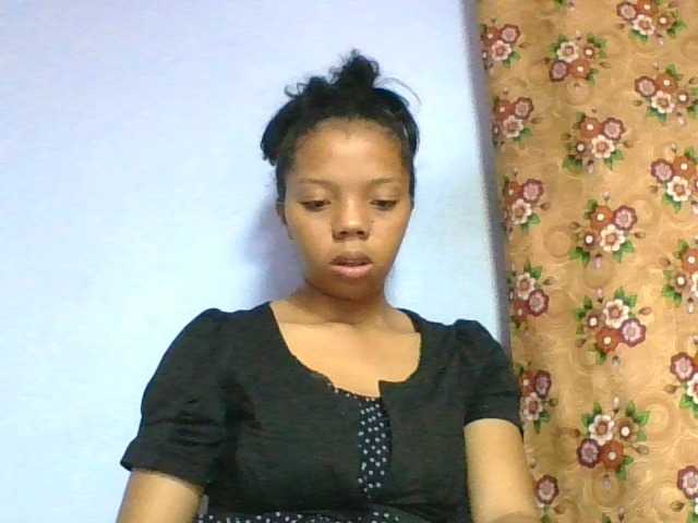 rosah1a live cam on BongaCams