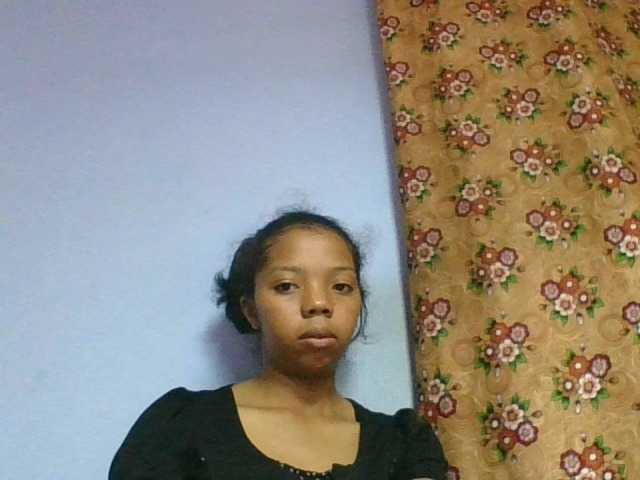 rosah1a live cam on BongaCams