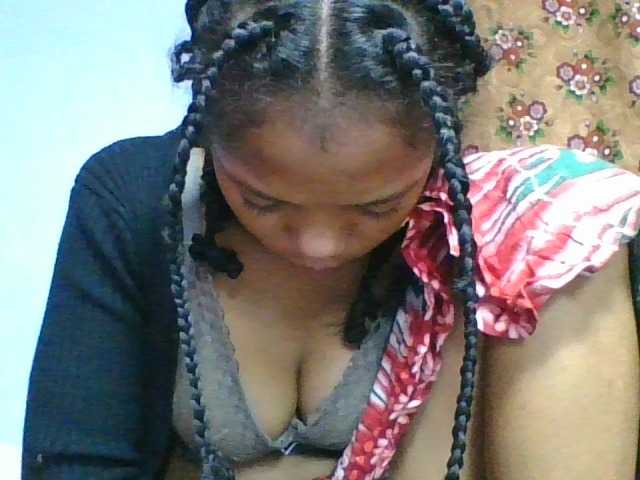 rosah1a live cam on BongaCams