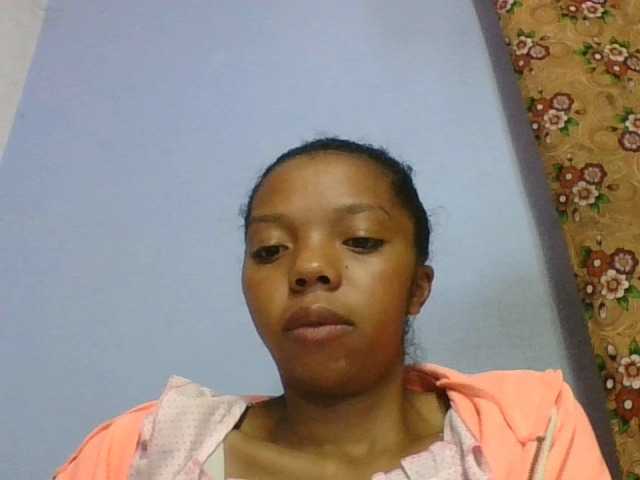 rosah1a live cam on BongaCams