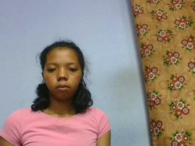 rosah1a live cam on BongaCams