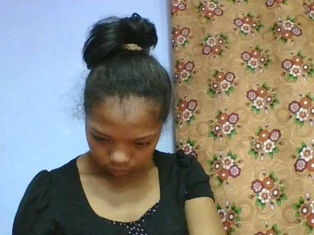 rosah1a live cam on BongaCams