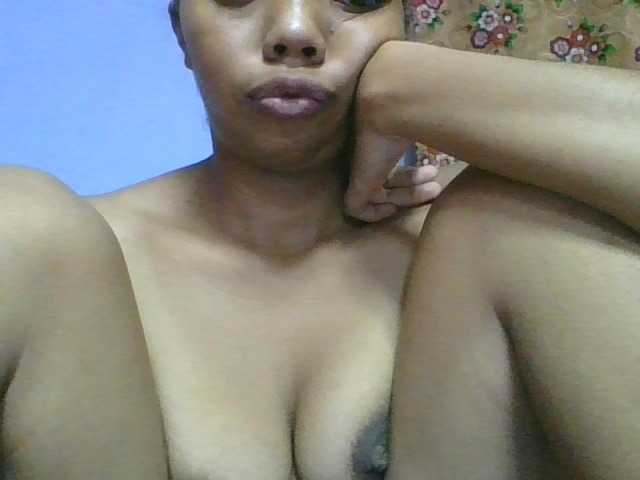 rosah1a live cam on BongaCams