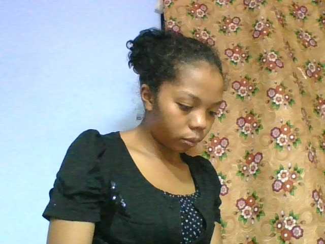 rosah1a live cam on BongaCams