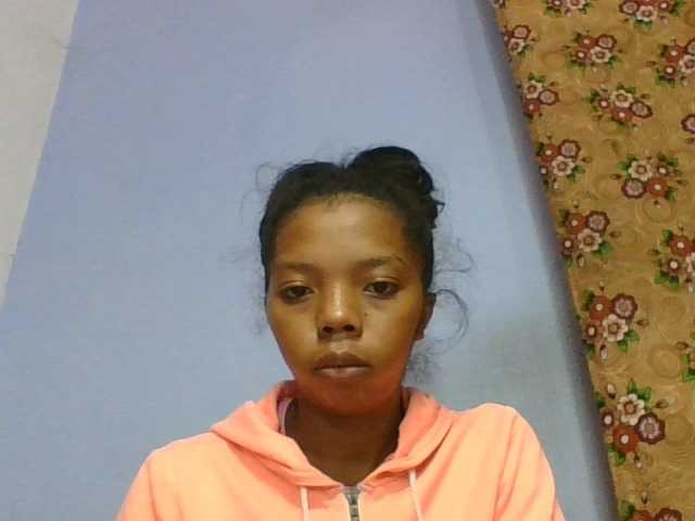 rosah1a live cam on BongaCams