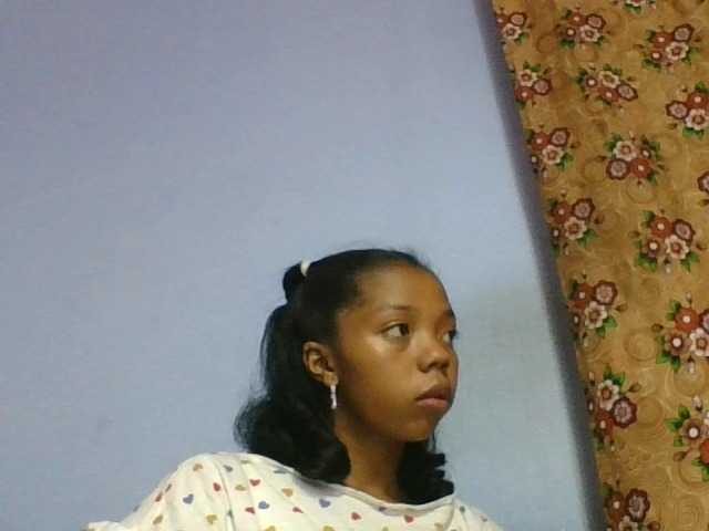 rosah1a live cam on BongaCams
