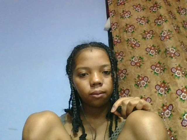 rosah1a live cam on BongaCams