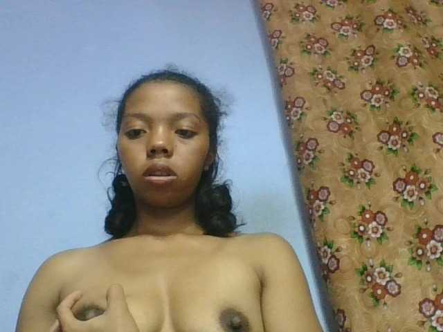 rosah1a live cam on BongaCams