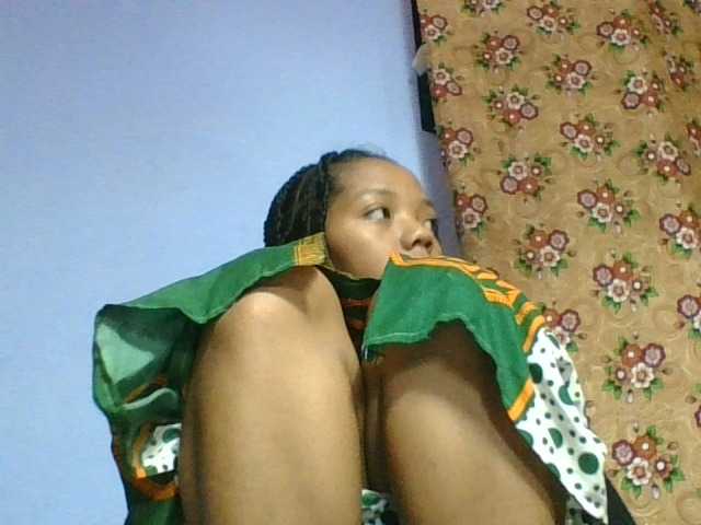 rosah1a live cam on BongaCams