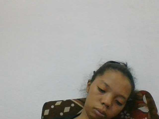 rosah1a live cam on BongaCams