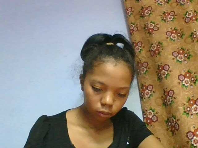 rosah1a live cam on BongaCams