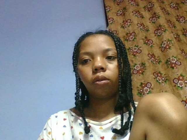 rosah1a live cam on BongaCams