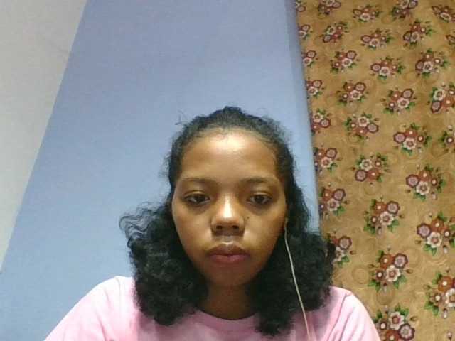 rosah1a live cam on BongaCams