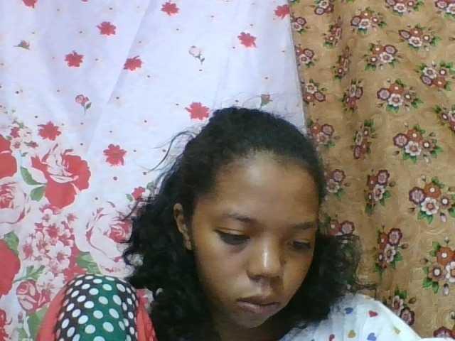 rosah1a live cam on BongaCams