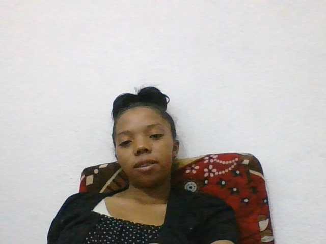 rosah1a live cam on BongaCams