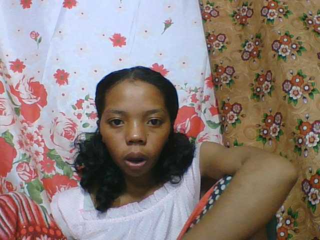 rosah1a live cam on BongaCams
