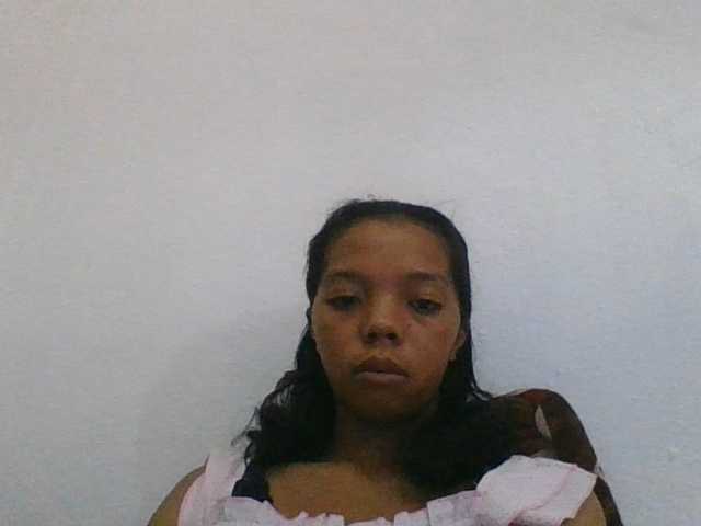 rosah1a live cam on BongaCams