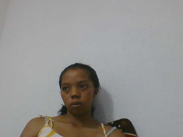rosah1a live cam on BongaCams