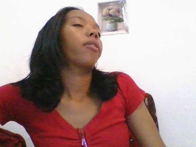 rosah1a live cam on BongaCams