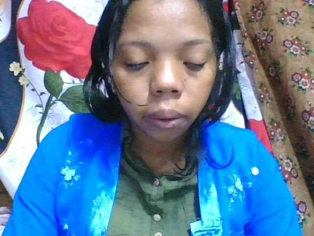 rosah1a live cam on BongaCams