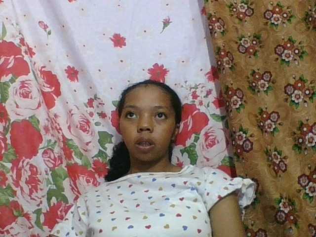 rosah1a live cam on BongaCams