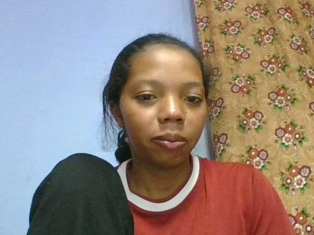 rosah1a live cam on BongaCams
