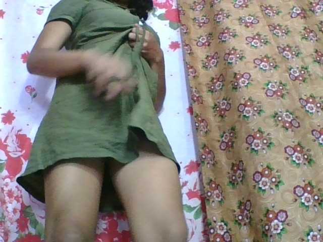 rosah1a live cam on BongaCams
