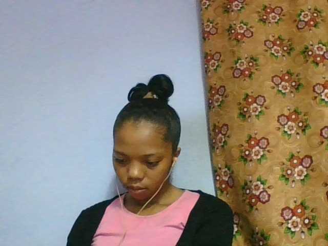 rosah1a live cam on BongaCams