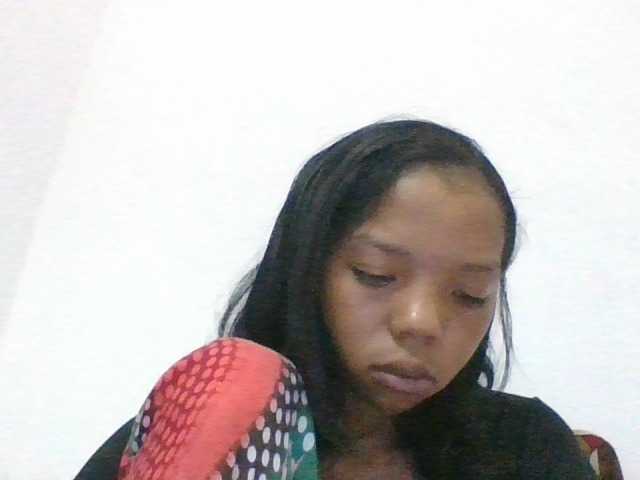 rosah1a live cam on BongaCams