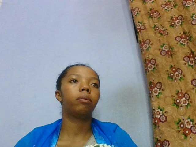 rosah1a live cam on BongaCams