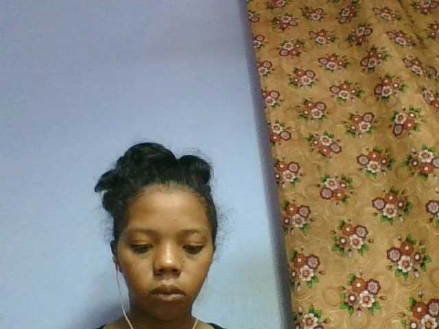 rosah1a live cam on BongaCams