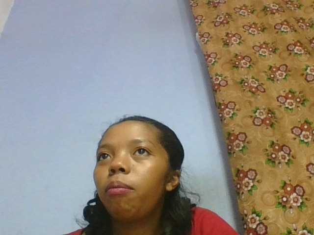 rosah1a live cam on BongaCams