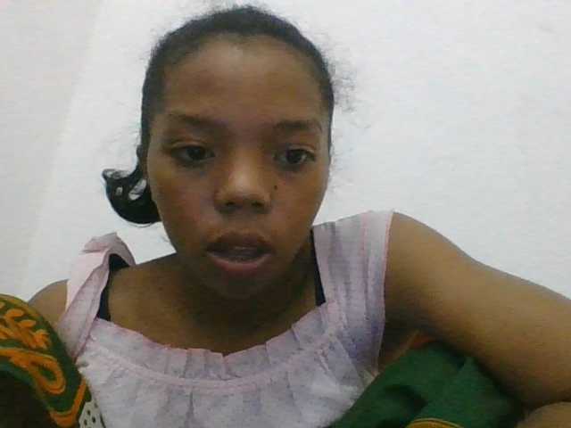 rosah1a live cam on BongaCams