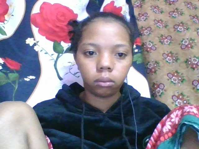 rosah1a live cam on BongaCams